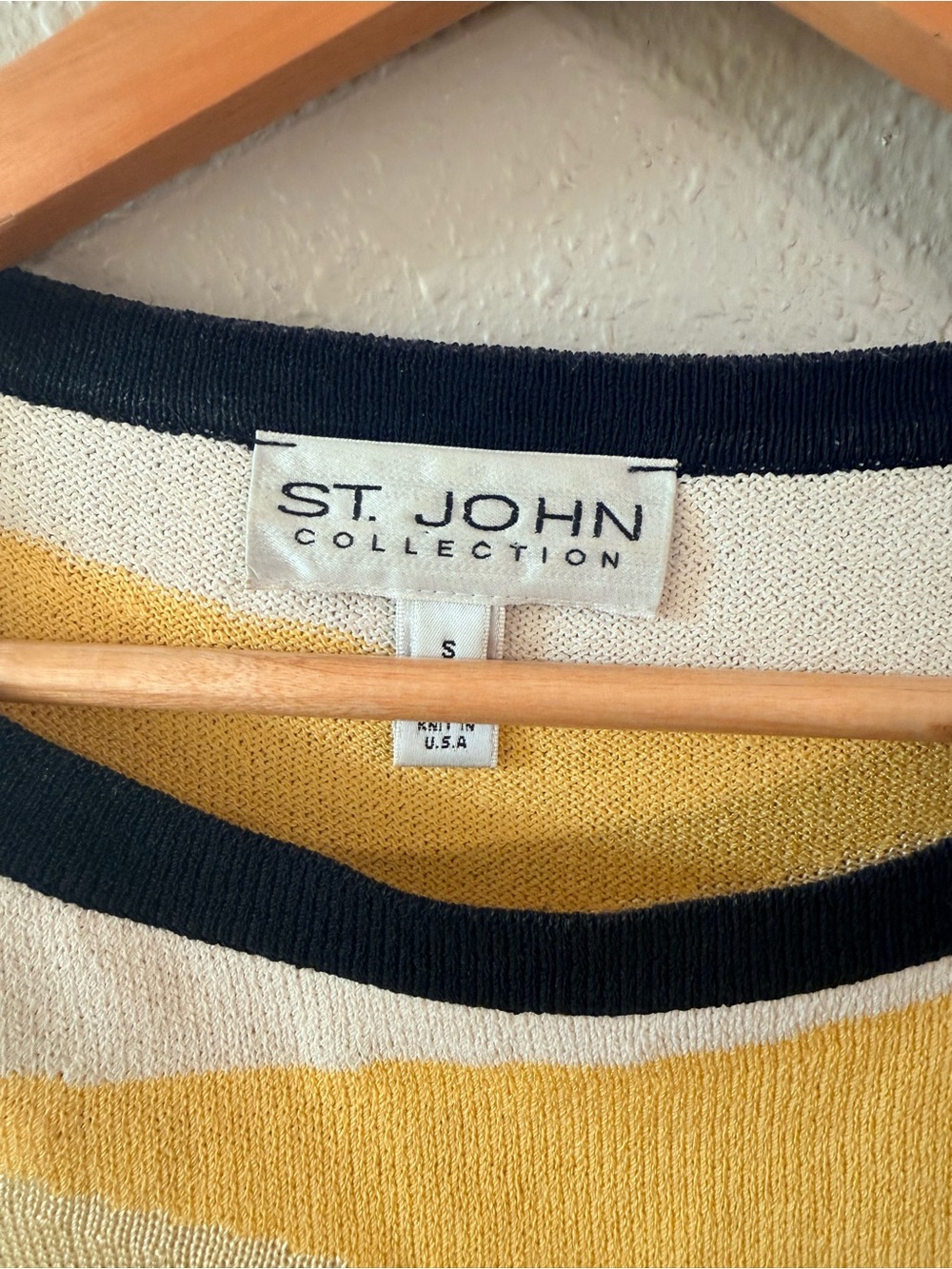 St. John Knit Sweater Top Black and Yellow Size Small - Picture 3 of 6